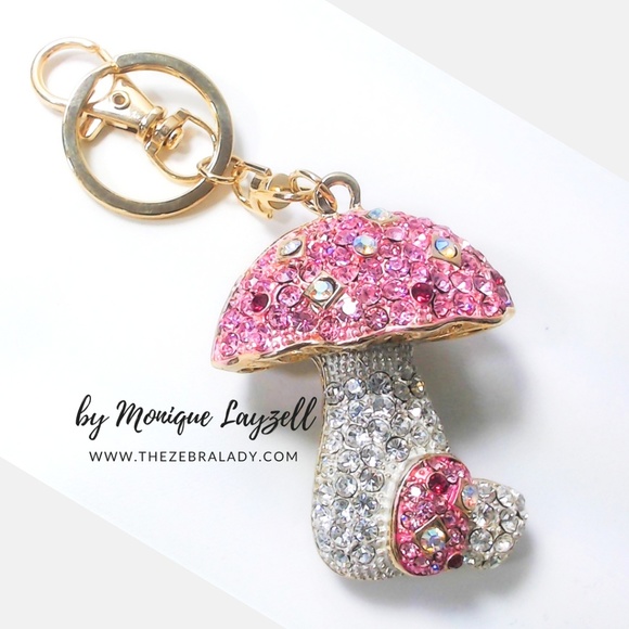 Crystal Mushroom Keychain - Picture 1 of 1
